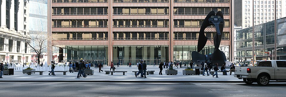 The paved expanse of Daley Plaza, the Picasso sculpture at its centre, with the Richard J. Daley Center rising behind it.